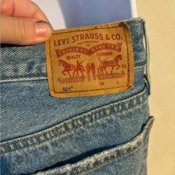 Vintage Levi 501 - Picture 11 of 14